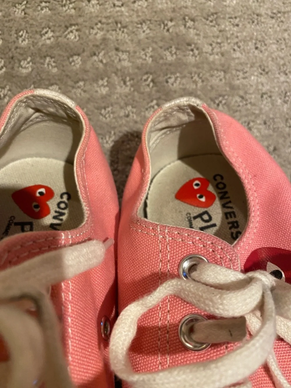 Converse Comme des Garcons Pink Low-Top Canvas Sneakers with Heart Logo - Picture 5 of 10